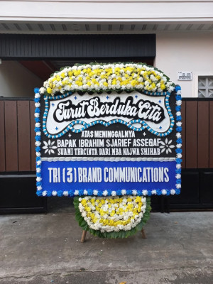 Papan Bunga Duka di Kayangan